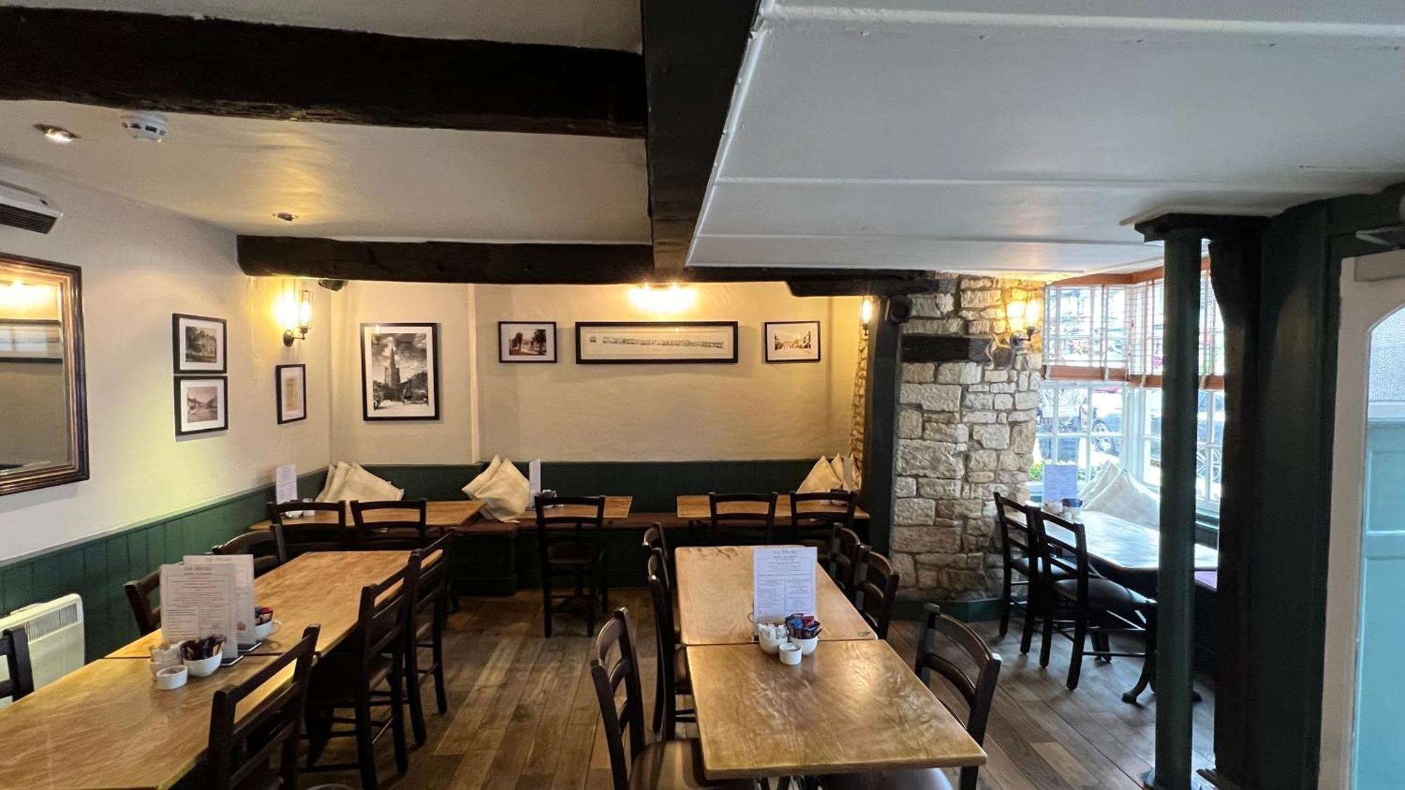 Priory Tearooms Burford With Rooms Eksteriør billede