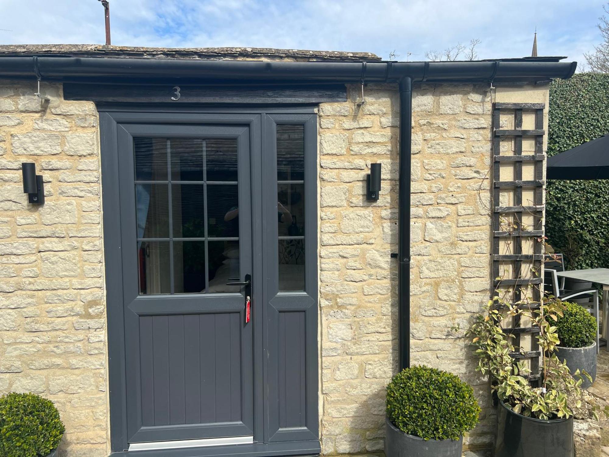 Priory Tearooms Burford With Rooms Eksteriør billede