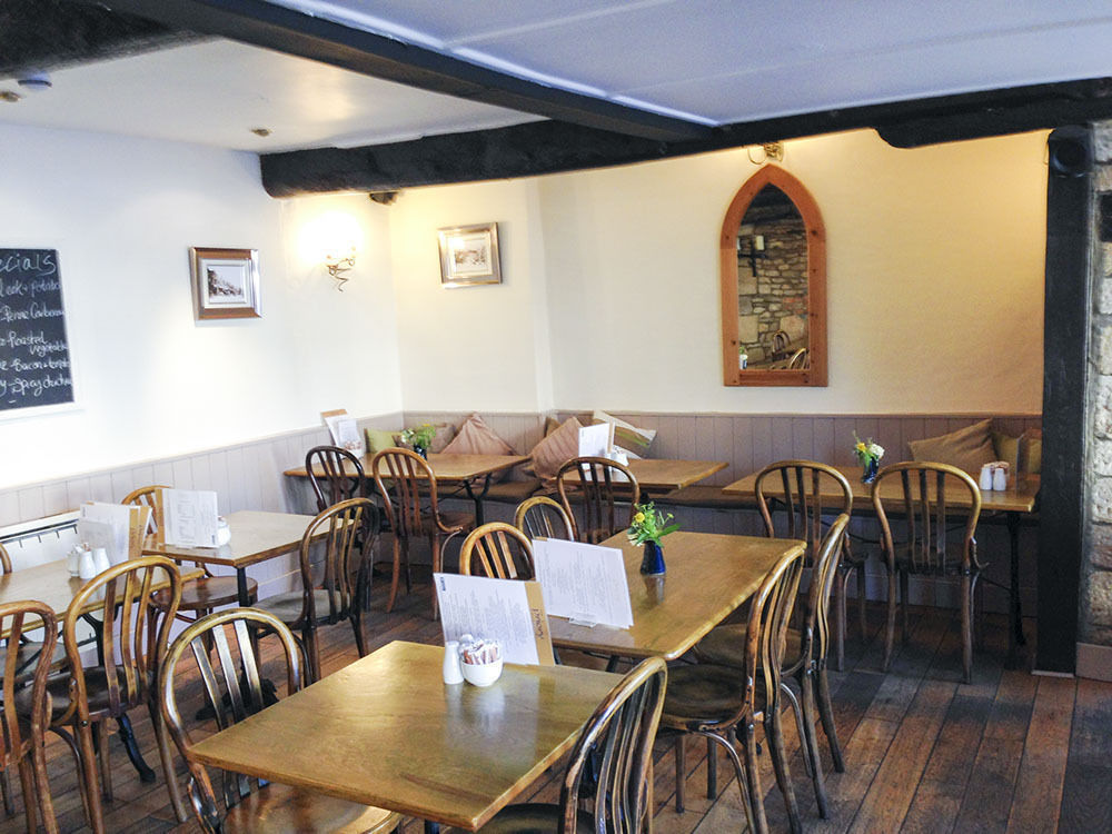 Priory Tearooms Burford With Rooms Eksteriør billede