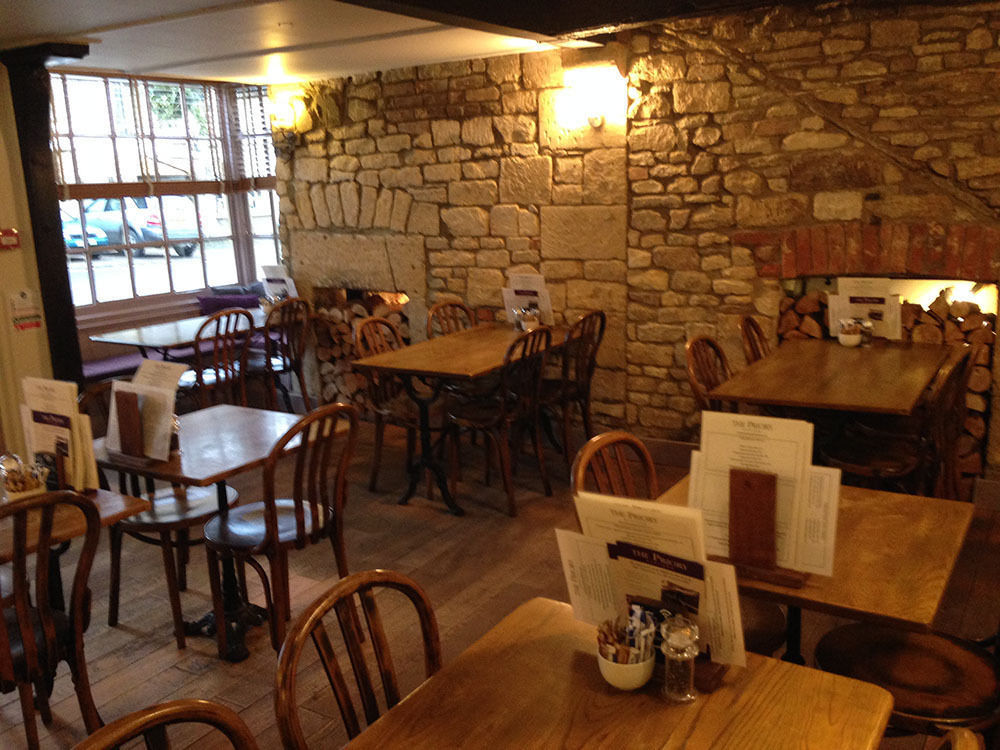 Priory Tearooms Burford With Rooms Eksteriør billede